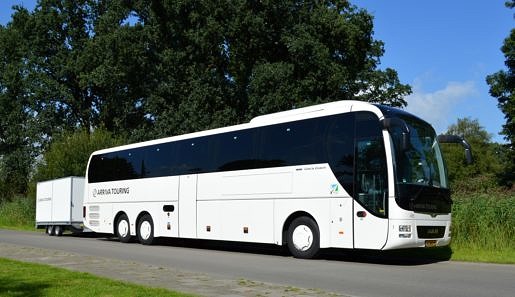 Touringcar 60 personen