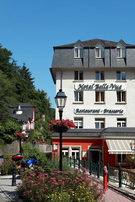 Voorkant Hotel Belle-Vue