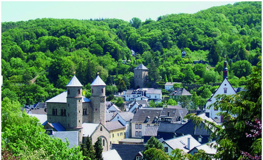 Eifel dorpje bovenaanzicht
